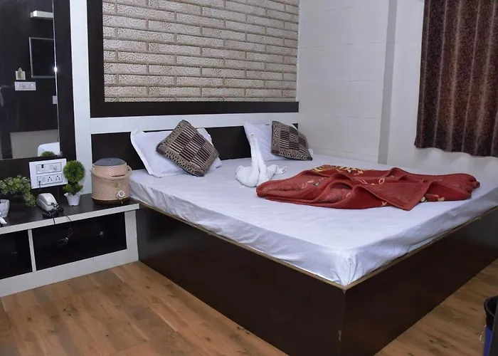 Hotel Qadri 4 Min Distance From Dargah