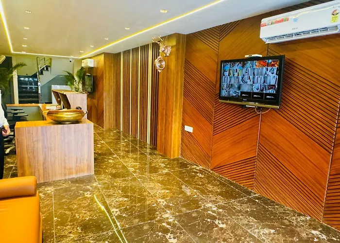 Hotel Najaf Palace