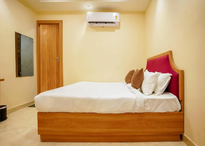 Hotel Al Aziz Palace 30 Mts From Dargah Sharif